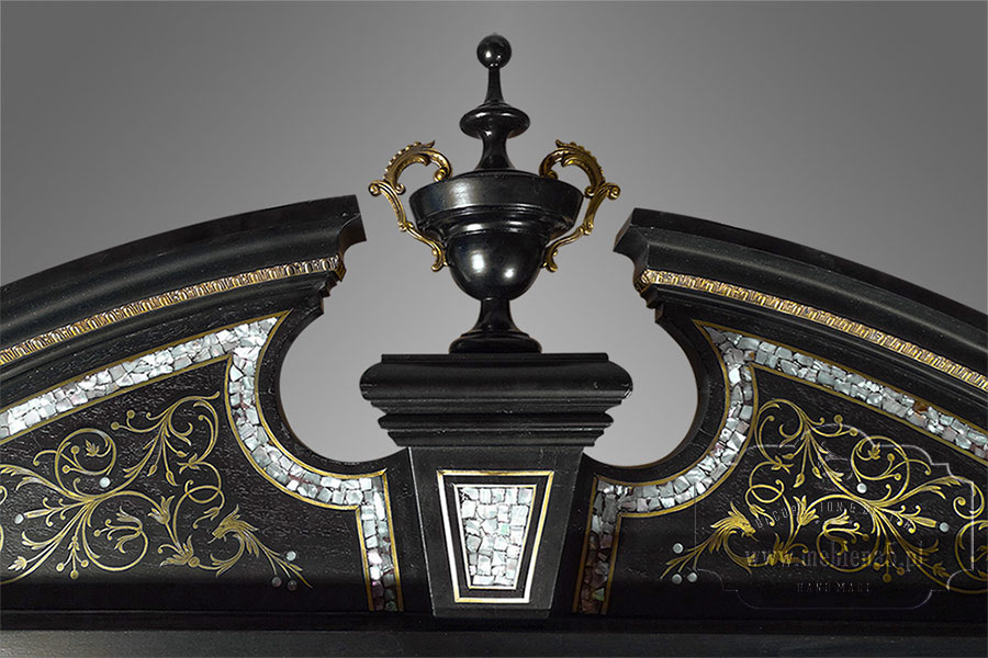 zwieńczenie kredensu Mackarta